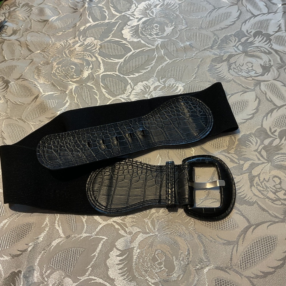 Unbranded Wide Cinch Belt Womens M/L Black Excellent Faux Croc Elastic Stretch